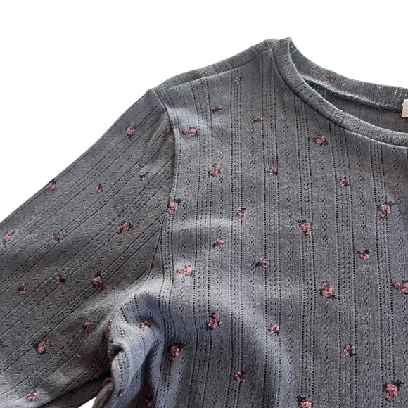 Fitz + Eddi Women XL Grey Pink Floral Long Sleeve Cropped Ribbed Lettuce Hem Top - Picture 7 of 11